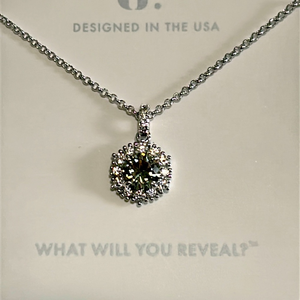 Bomb party necklace